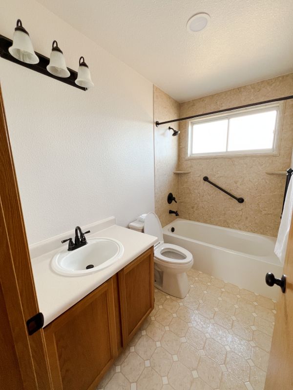 Top Bathroom Remodeling Companies in Carbondale, IL